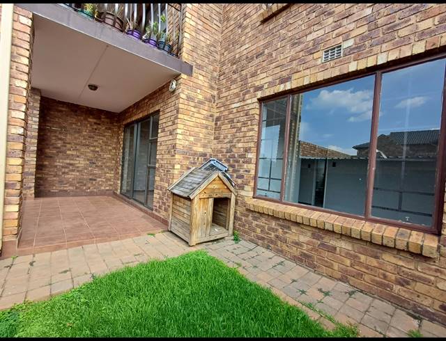 2 BEDROOM APARTMENT FOR SALE IN SONNEVELD
